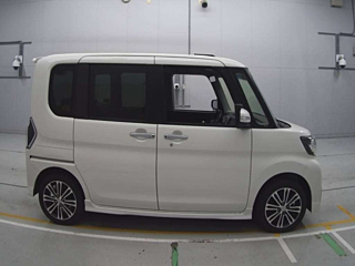 DAIHATSU TANTO 2017