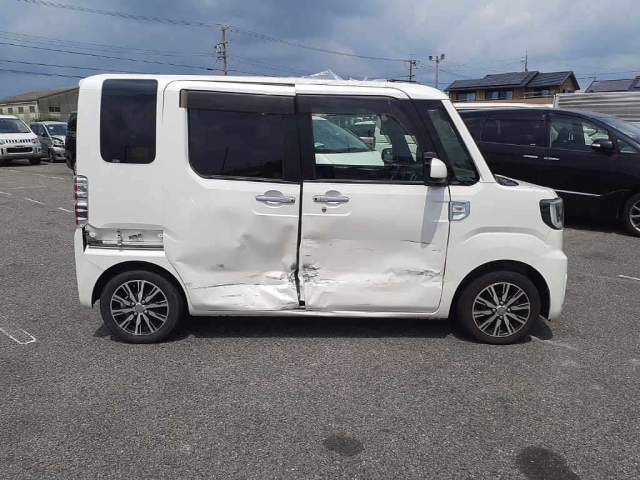 DAIHATSU WAKE 2017