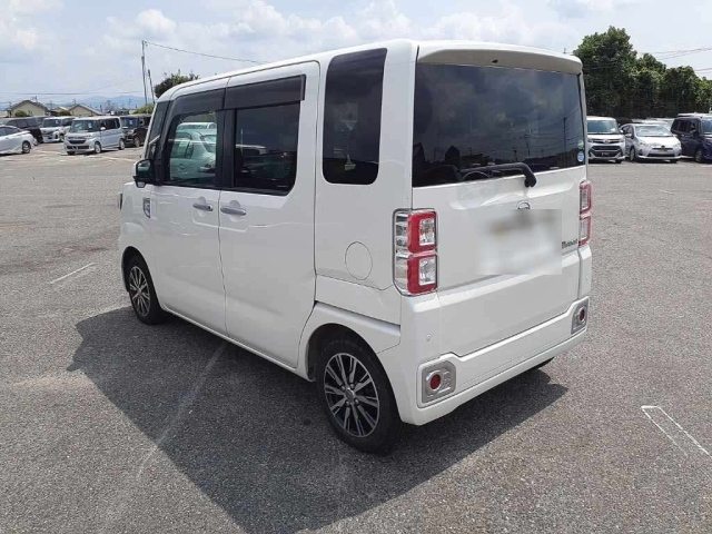 DAIHATSU WAKE 2017