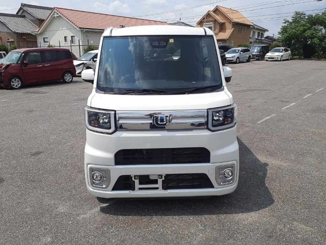 DAIHATSU WAKE 2017