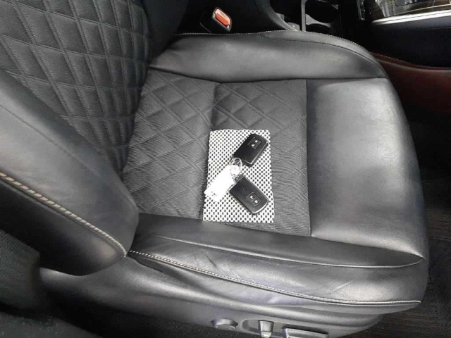 TOYOTA HARRIER 2015