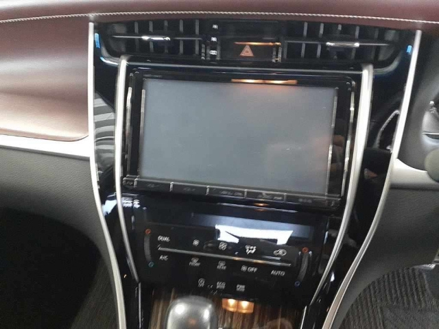 TOYOTA HARRIER 2015