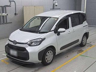 TOYOTA SIENTA 2024