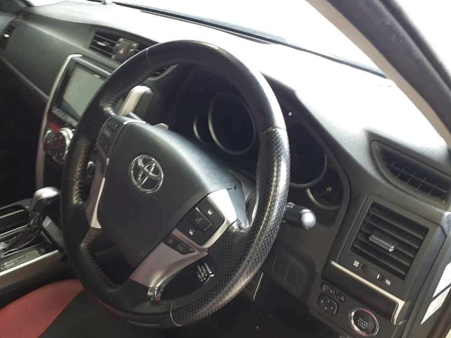 TOYOTA MARK X 2016