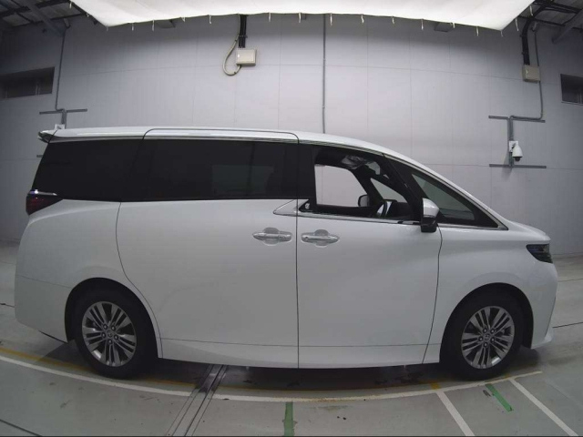 TOYOTA ALPHARD 2025
