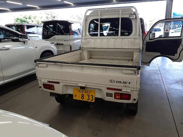 DAIHATSU HIJET TRUCK 2015