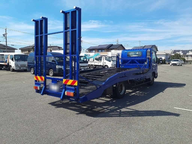 HINO DUTRO 2016