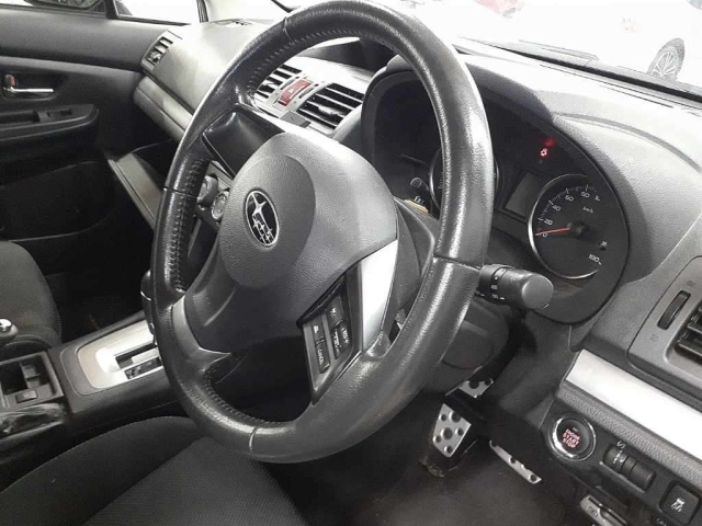 SUBARU XV 2012