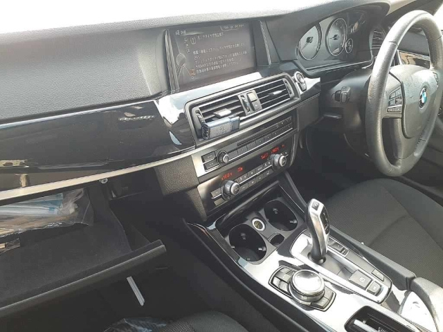 BMW 5 SERIES 2014
