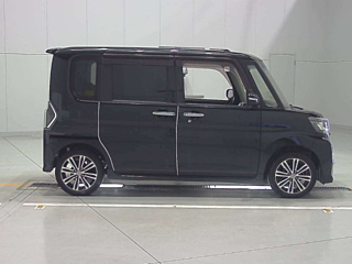 DAIHATSU TANTO 2016