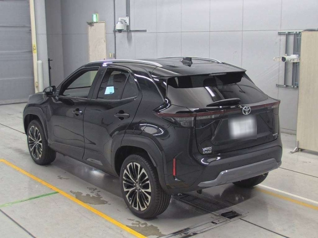 TOYOTA YARIS CROSS 2025