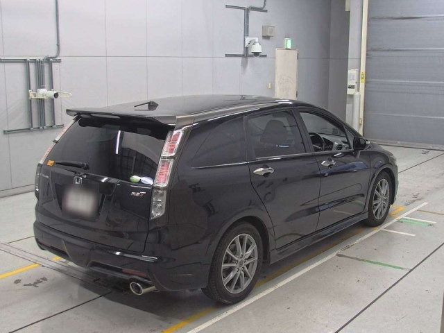 HONDA STREAM 2010