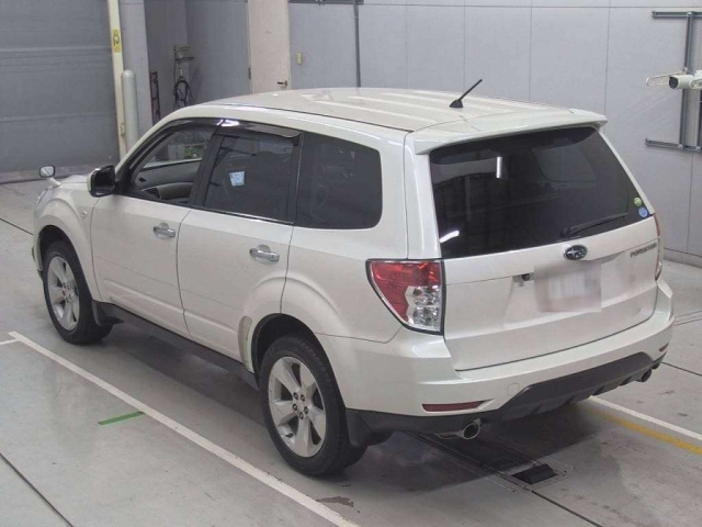 SUBARU FORESTER 2010