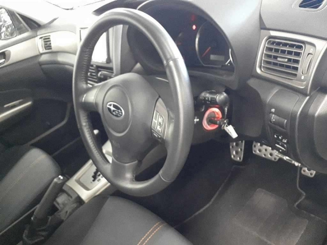 SUBARU FORESTER 2010
