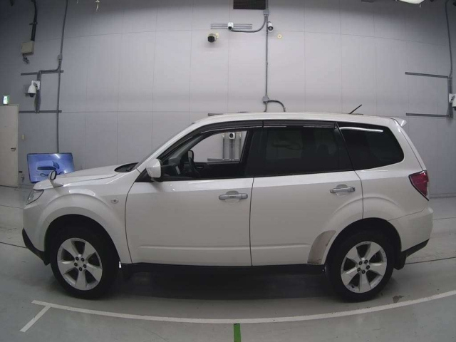 SUBARU FORESTER 2010