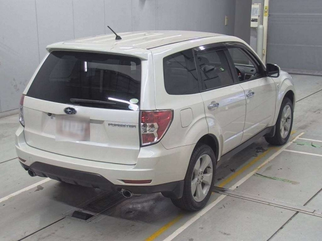 SUBARU FORESTER 2010