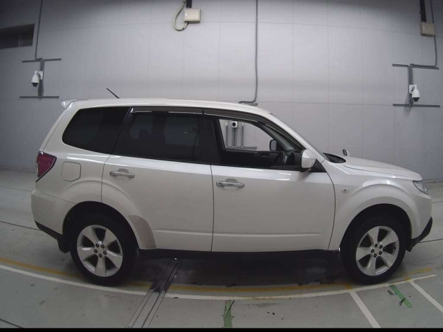 SUBARU FORESTER 2010