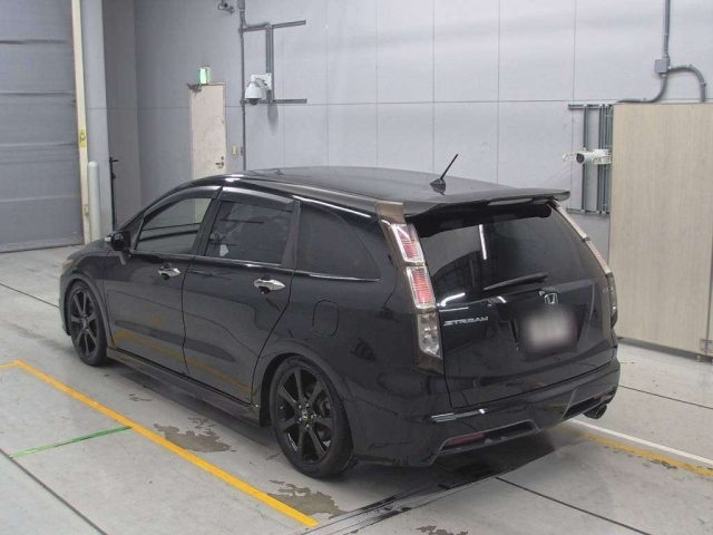 HONDA STREAM 2012