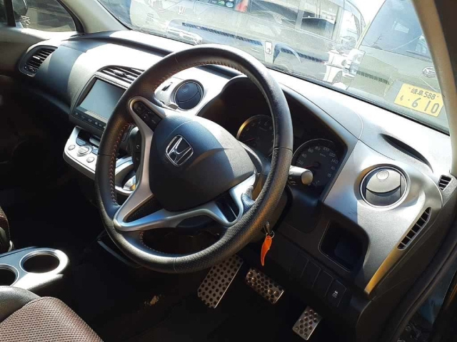 HONDA STREAM 2012