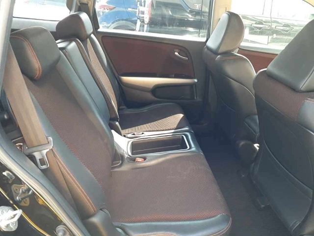 HONDA STREAM 2012