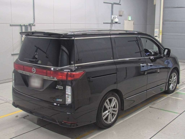 NISSAN ELGRAND 2011