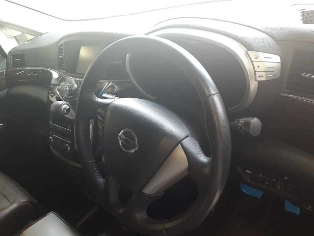 NISSAN ELGRAND 2011
