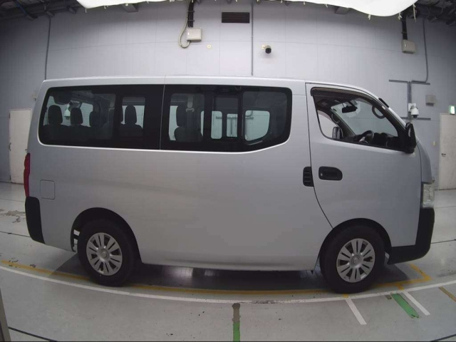 NISSAN CARAVAN 2015