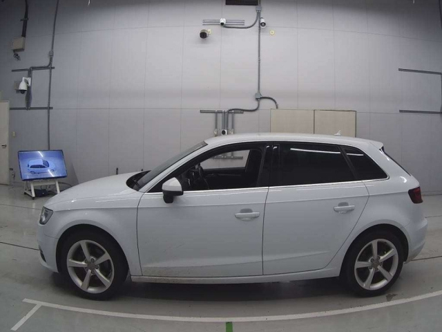 AUDI A3 2016