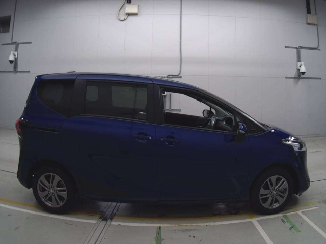 TOYOTA SIENTA 2020