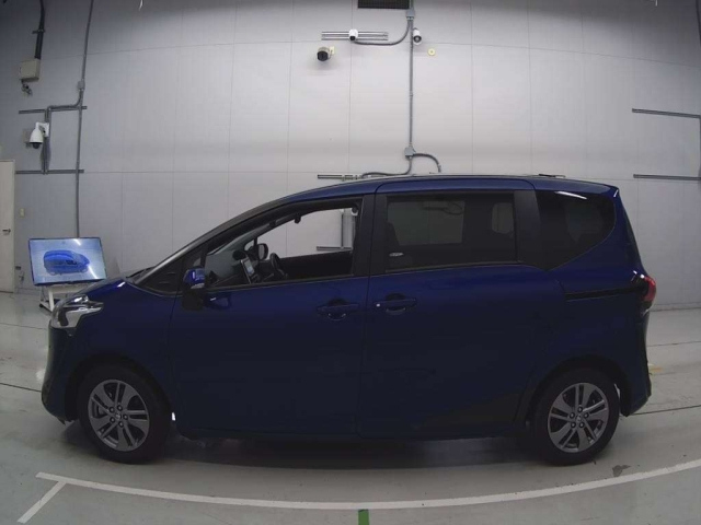 TOYOTA SIENTA 2020