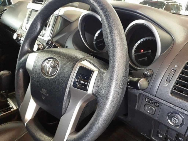 TOYOTA LAND CRUISER PRADO 2016