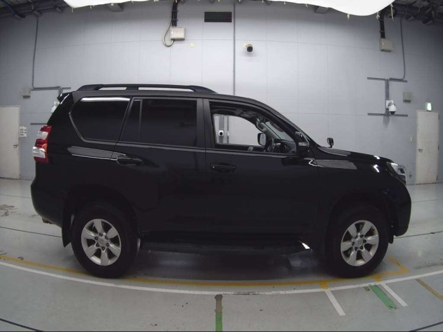 TOYOTA LAND CRUISER PRADO 2016