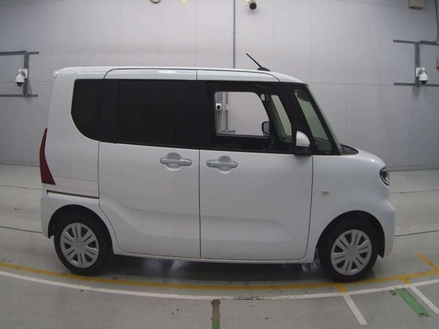 DAIHATSU TANTO 2024