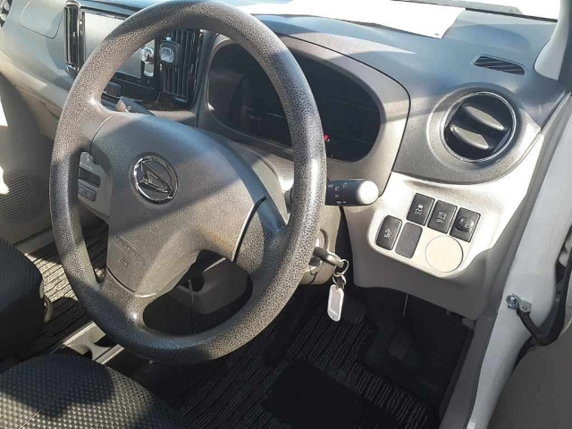 DAIHATSU MIRA E S 2016