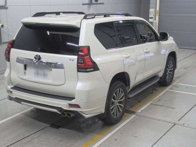 TOYOTA LAND CRUISER PRADO 2021