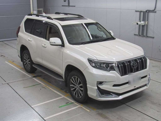 TOYOTA LAND CRUISER PRADO 2021