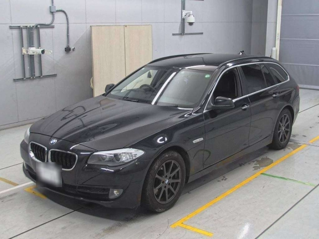BMW 5 SERIES 2012