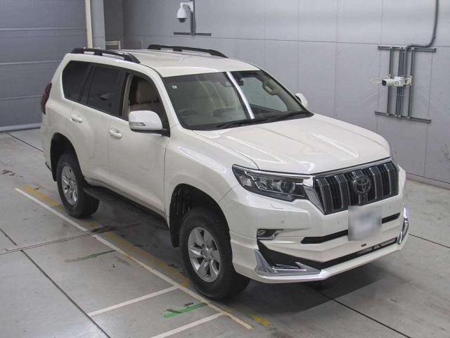 TOYOTA LAND CRUISER PRADO 2019