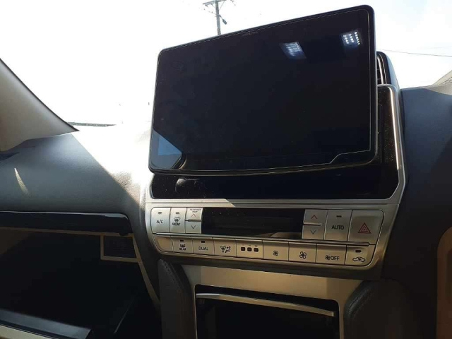 TOYOTA LAND CRUISER PRADO 2019
