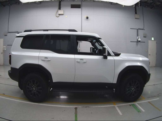 TOYOTA LAND CRUISER 2025