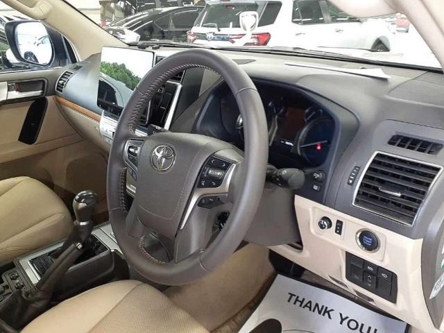TOYOTA LAND CRUISER PRADO 2022