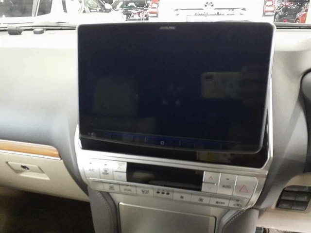 TOYOTA LAND CRUISER PRADO 2022