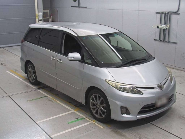 TOYOTA ESTIMA 2009