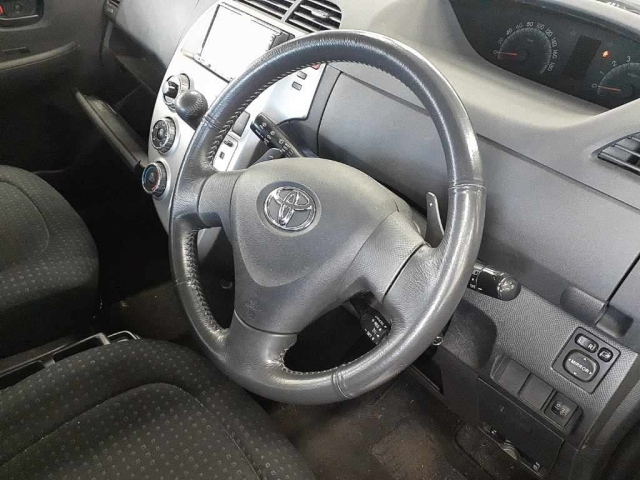 TOYOTA RACTIS 2008