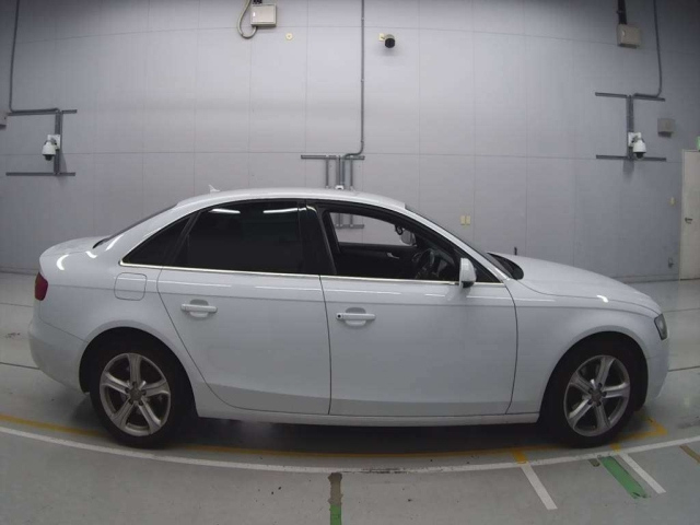 AUDI A4 2012