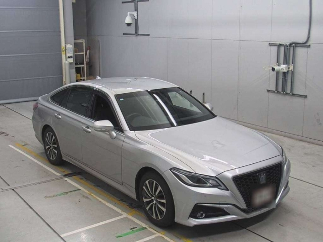 TOYOTA CROWN 2020