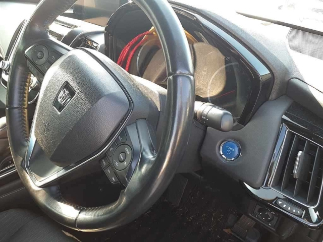 TOYOTA CROWN 2020