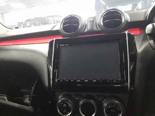 SUZUKI SWIFT 2017