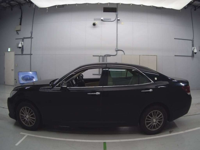 TOYOTA CROWN 2014
