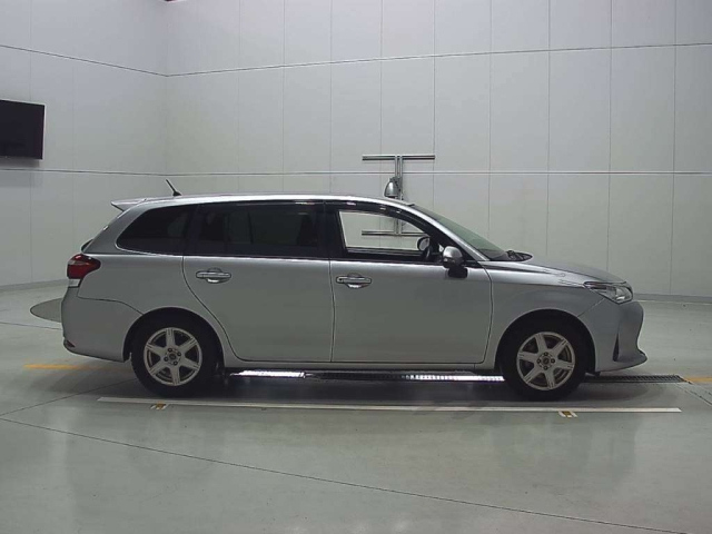 TOYOTA COROLLA FIELDER 2018
